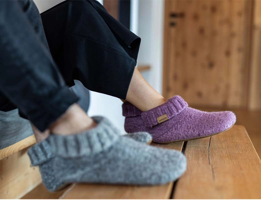 Best Slippers For The Elderly Gottstein Women 3D Knitting Method 'Knit Boot Slippers', Pastel Pink