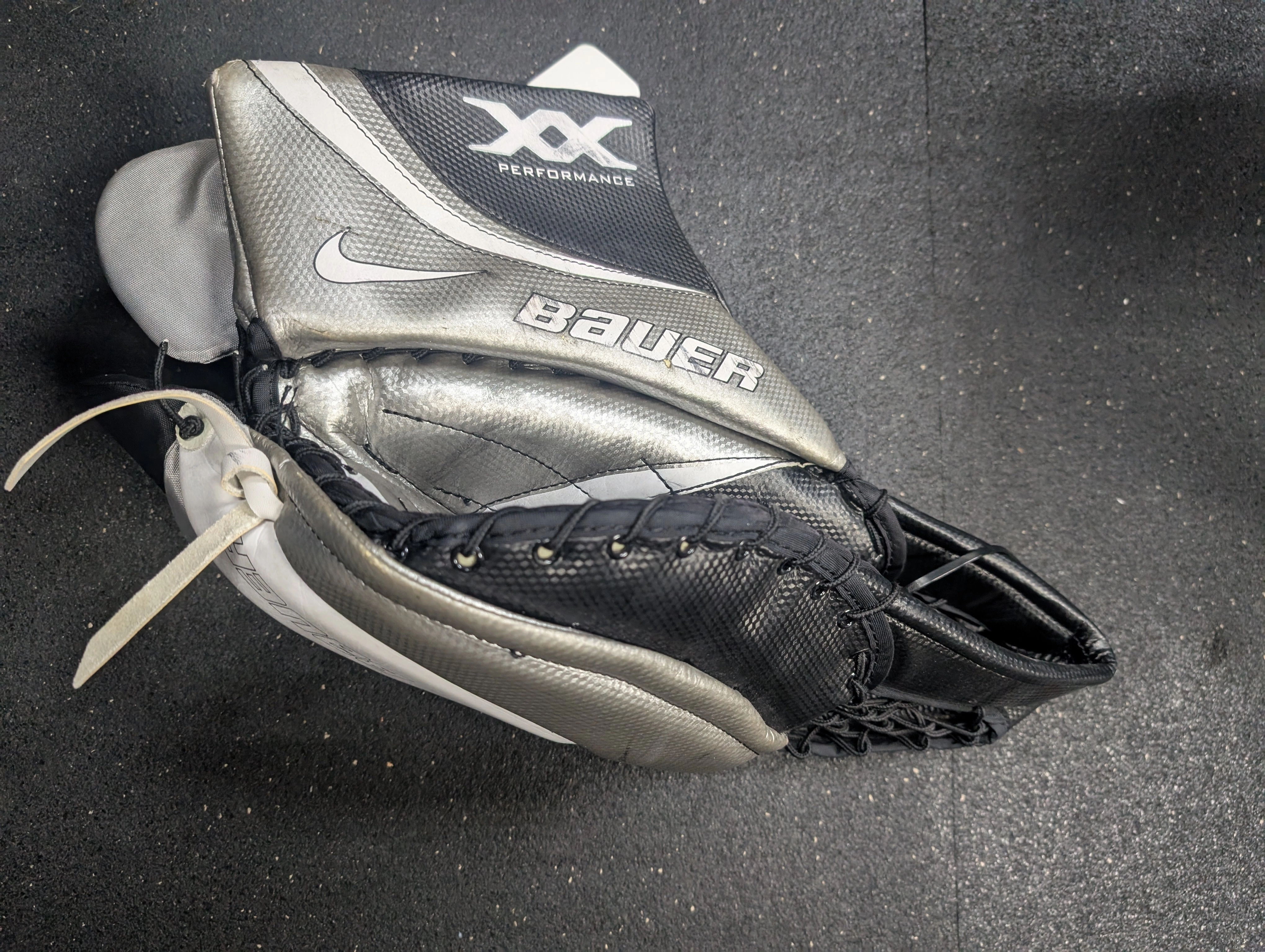 Used Nike Bauer XX Performance Goalie Glove Nike Air Max Bolt Shoes