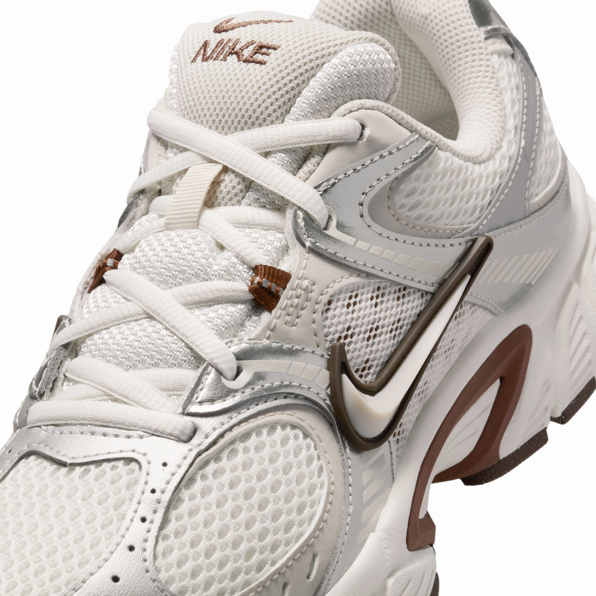 Women's Nike V5 RNR Sail/lt Orewood Brn-fauna Brown-phantom HQ7901-102 Nike Huarache Basketball Shoes