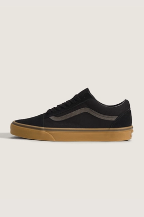 Sneakers For Standing All Day Vans Old Skool Gum Sneakers for Men in Black | VN000D7ZB9M
