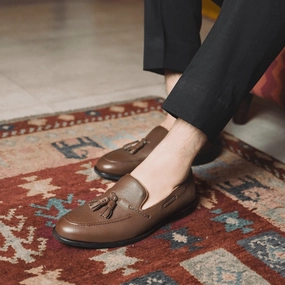 Tan Brown Leather Tassel Loafers  Men's Dress Shoes Swiss Military Hiking Shoes