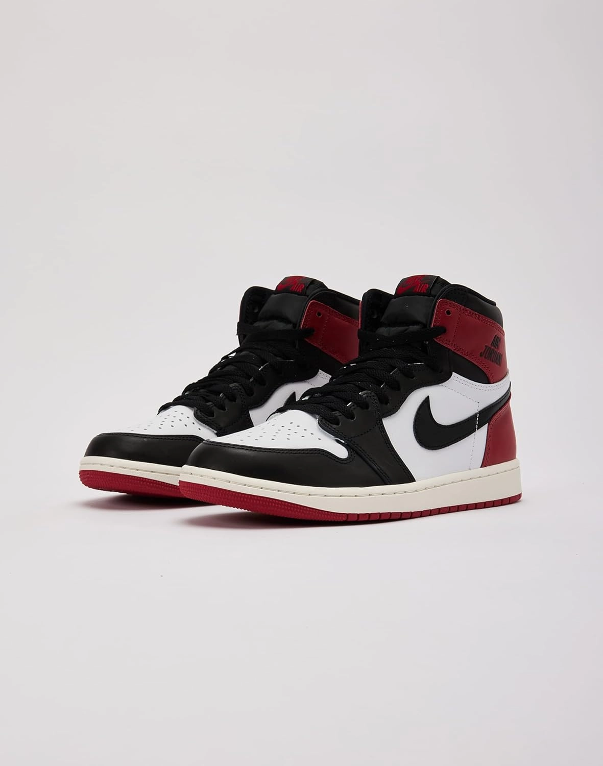 Houston Texans Nike Shoes Jordan 1 Retro High OG Men's Shoes 'Black Toe Reimagined' (DZ5485 106)