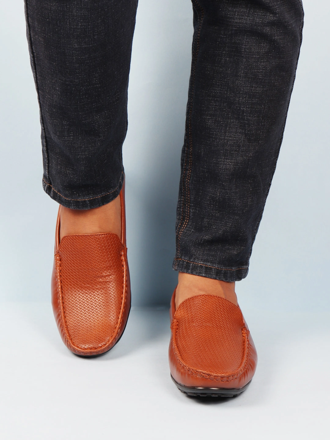 Basics Men Tan Textured Print Side Stitched Casual Slip On Loafers and Moccasin Shoes Casual Shoes Slip On Shoes