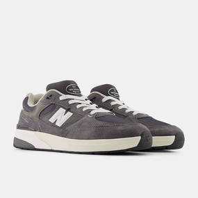New Balance Numeric Skateboard Shoes Andrew Reynolds 933 Grey/White High End Skate Shoes