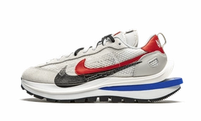 Nike Vaporwaffle Sacai Sport Fuchsia Game Royal First Nike Basketball Shoe