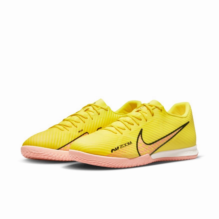 Nike Zoom Mercurial Vapor 15 Academy IC Indoor/Court Soccer Shoes Nike Composite Toe Shoes