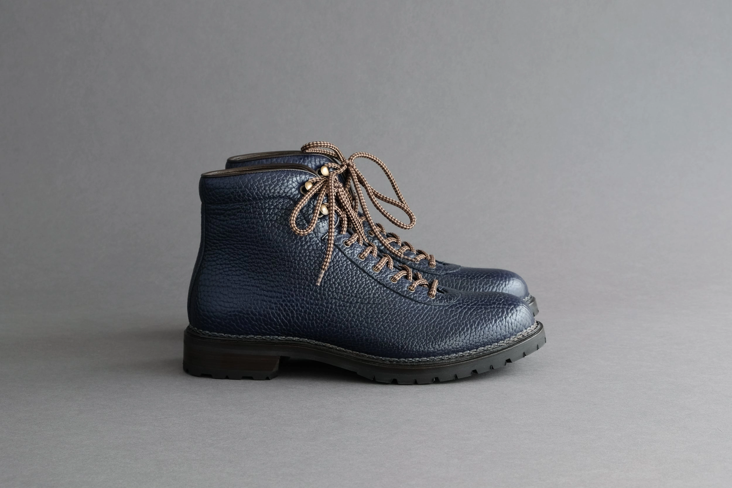 Hiking Shoes Leather OneFiveFour.Rutor Hiking Boots from Shrunken Bull Leather