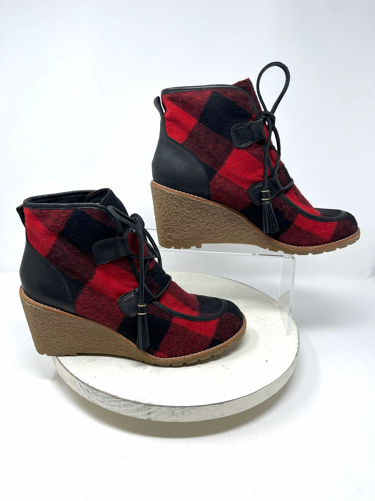 Best Hiking Shoes For Seniors G.H. Bass & Co. Size 9.5 Black & Red Plaid Boots