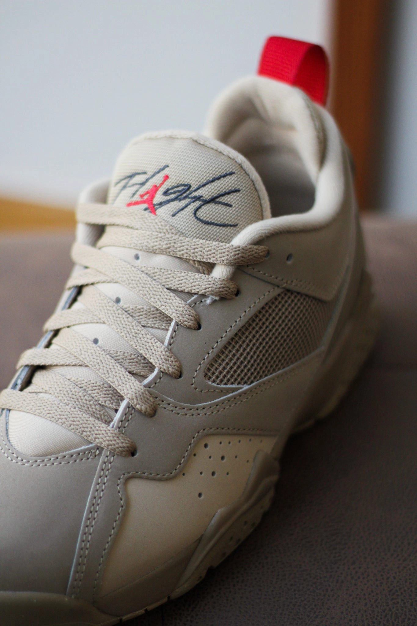 AIR JORDAN MVP 92 "DESERT CAMO/FIRE RED-MUSHROOM-ANTHRACITE" Nike Shoes App