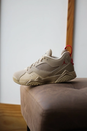 AIR JORDAN MVP 92 "DESERT CAMO/FIRE RED-MUSHROOM-ANTHRACITE" Nike Balance Shoes