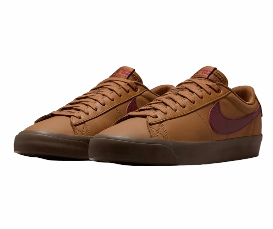 Oakley 3m Skate Nike SB - Blazer Low Pro GT (Light British Tan/Dark Team Red