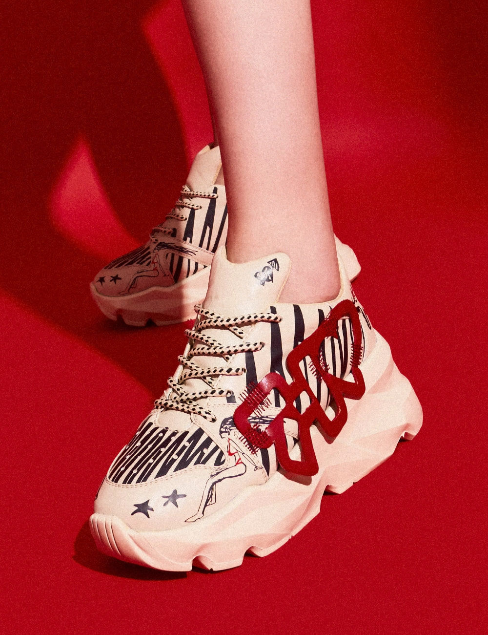 Sneakers With Individual Toes 728 Beige Graphic Chunky Sneakers