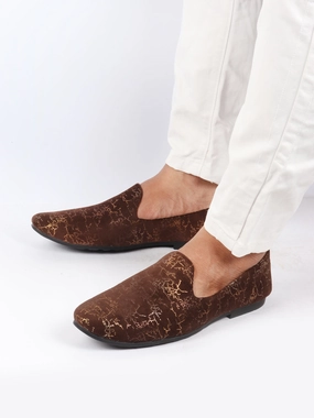 Men Brown Velvet Printed Design Ethnic Wedding Party Prom Slip On Loafer Shoes Hiking Boots Mid Vs High