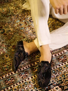 Men Black Abstract Print Back Open Velvet Ethnic Kurta Shoes Mojaris with Side Adjustable Strap|Festive Shoes Slip On Velcro Hiking Shoes