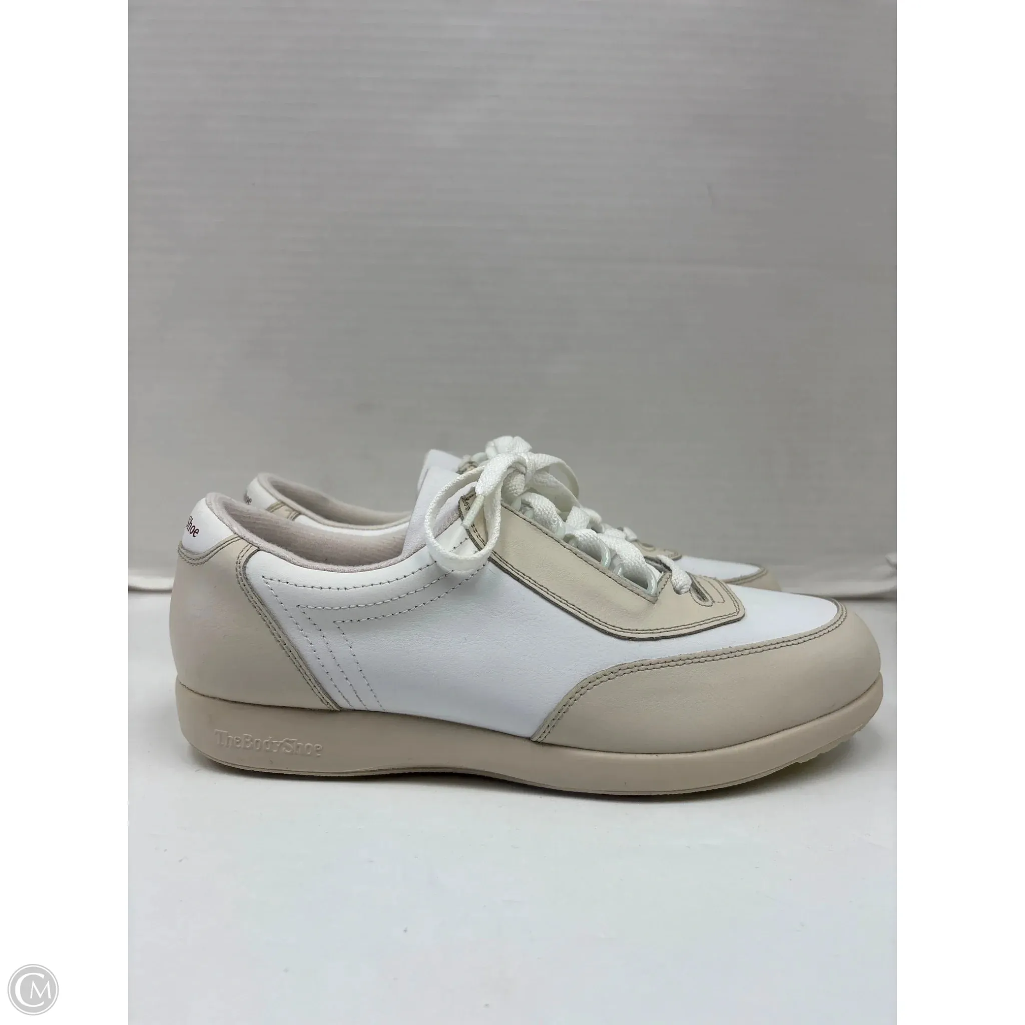 Shoes Athletic By Hush Puppies In White, Size: 8 Sneakers For Braces