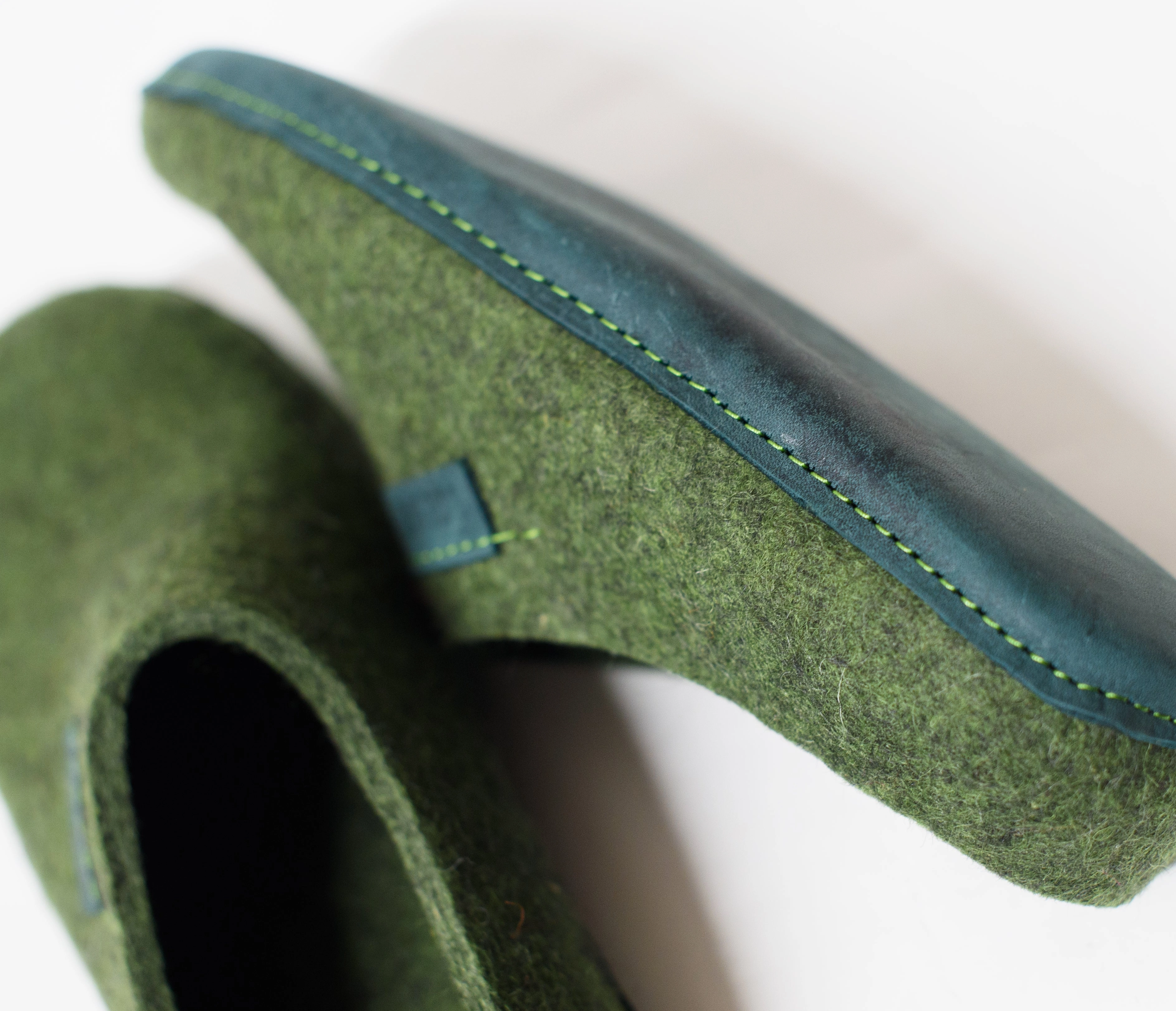 Boiled Wool Slippers Slip-On Slippers SEMI-V Dark Olive