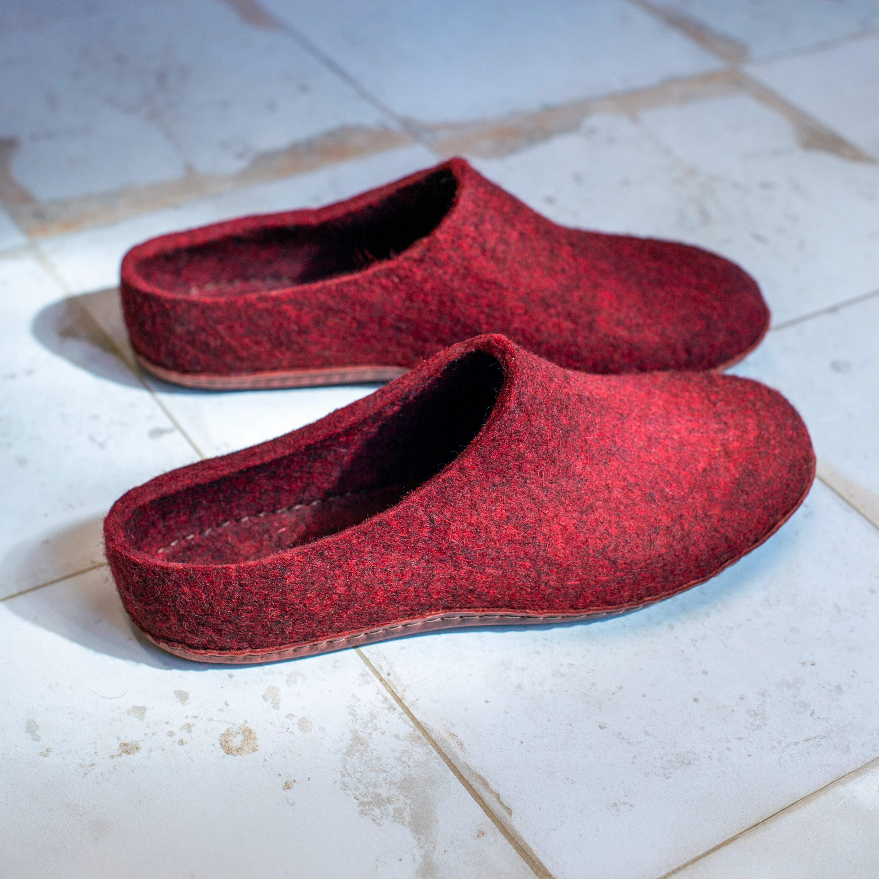 Slippers For Overpronation Slip-On Slippers SEMI-V Red