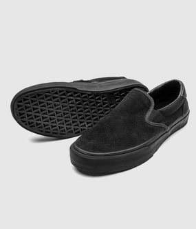Straye Footwear Ventura Skate Shoes Slip-on Black/Black Suede Wide Toe Box Skate Shoe