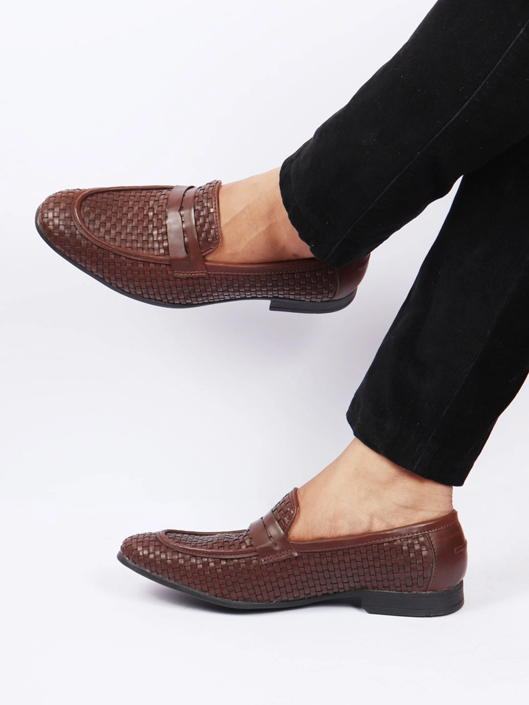 Casual Shoes Shop Men Brown Hand Knitted Design Penny Loafer Slip On Shoes