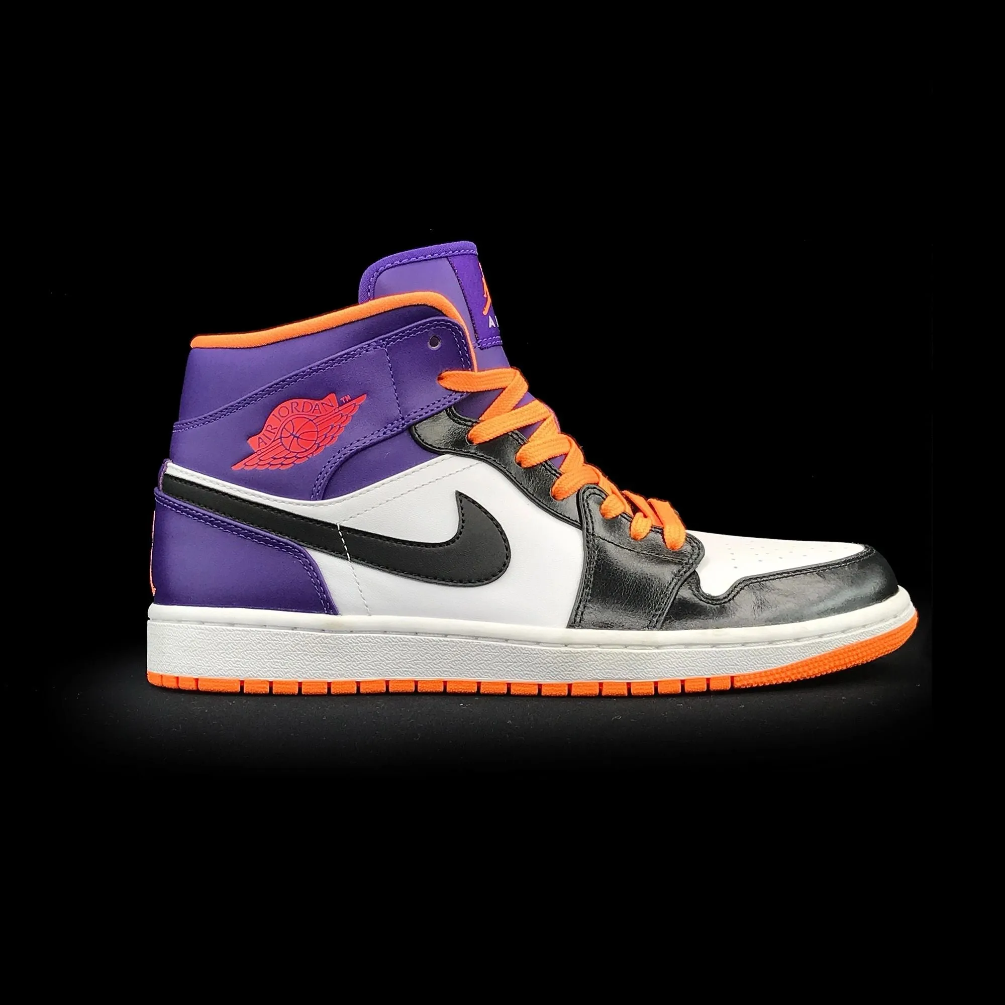 Golden Sneakers Nike Air Jordan 1 Retro Phoenix Suns Rare SAMPLE New Size 9