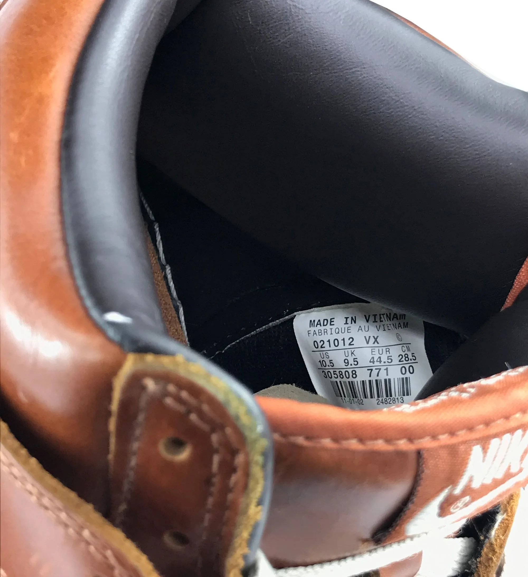 Suede Sneakers Nike Dunk High Curry 2002 Size 10.5