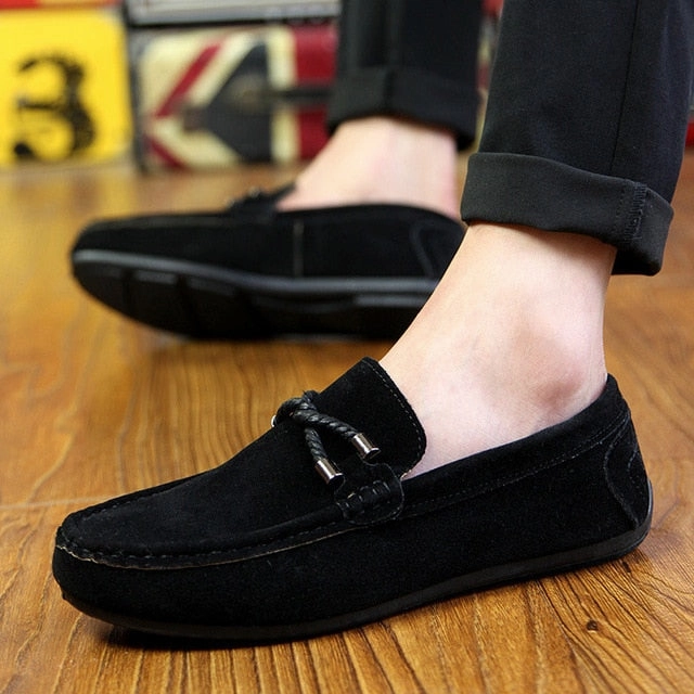 UPUPER Spring Summer NEW Men's Loafers Comfortable Flat Casual Shoes Men Breathable Slip-On Soft Leather Driving Shoes Moccasins Pointy Shoes Flat