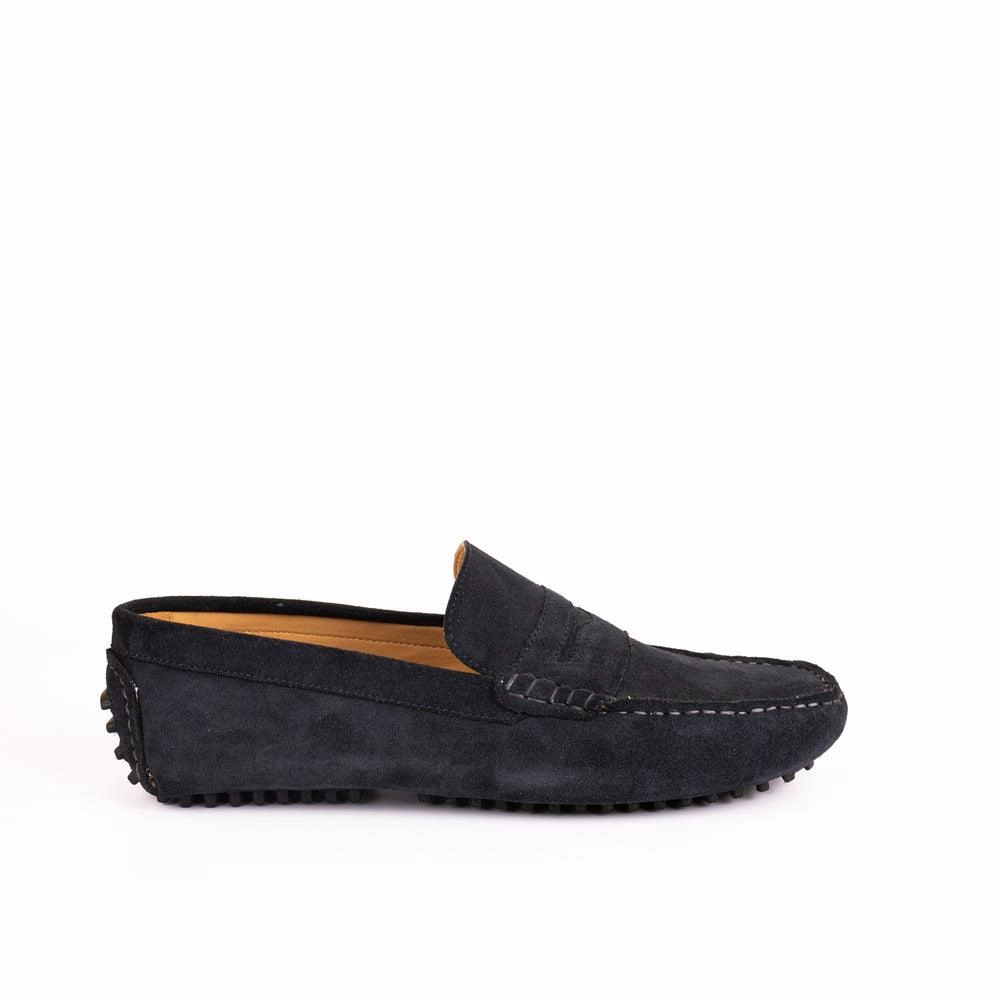 VINTAGE BLACK SUEDE LOAFERS Waterfall Hiking Shoes
