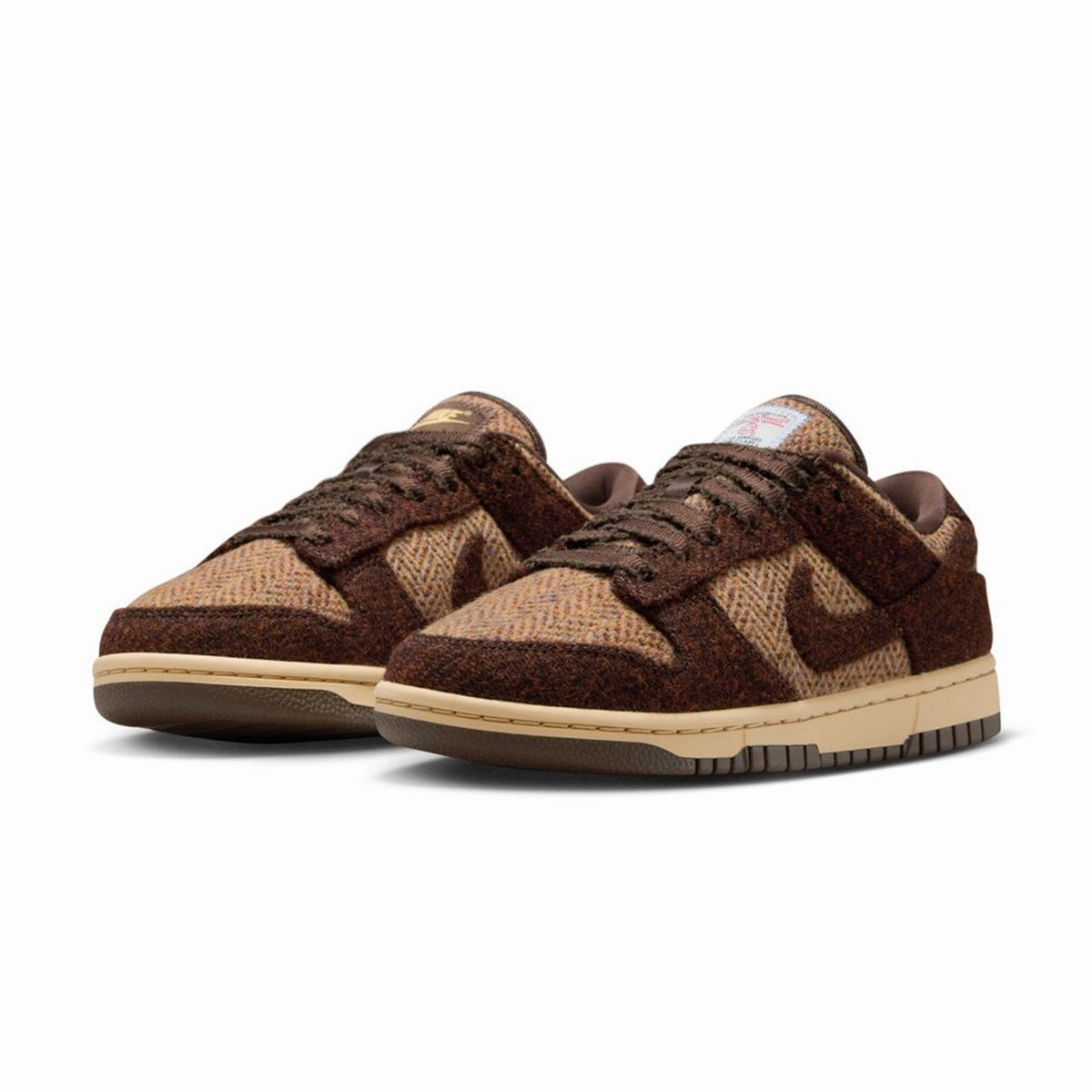   Harris Tweed Wmns Dunk Low 'Sesame Violet Mist' Exotic Nike Shoes